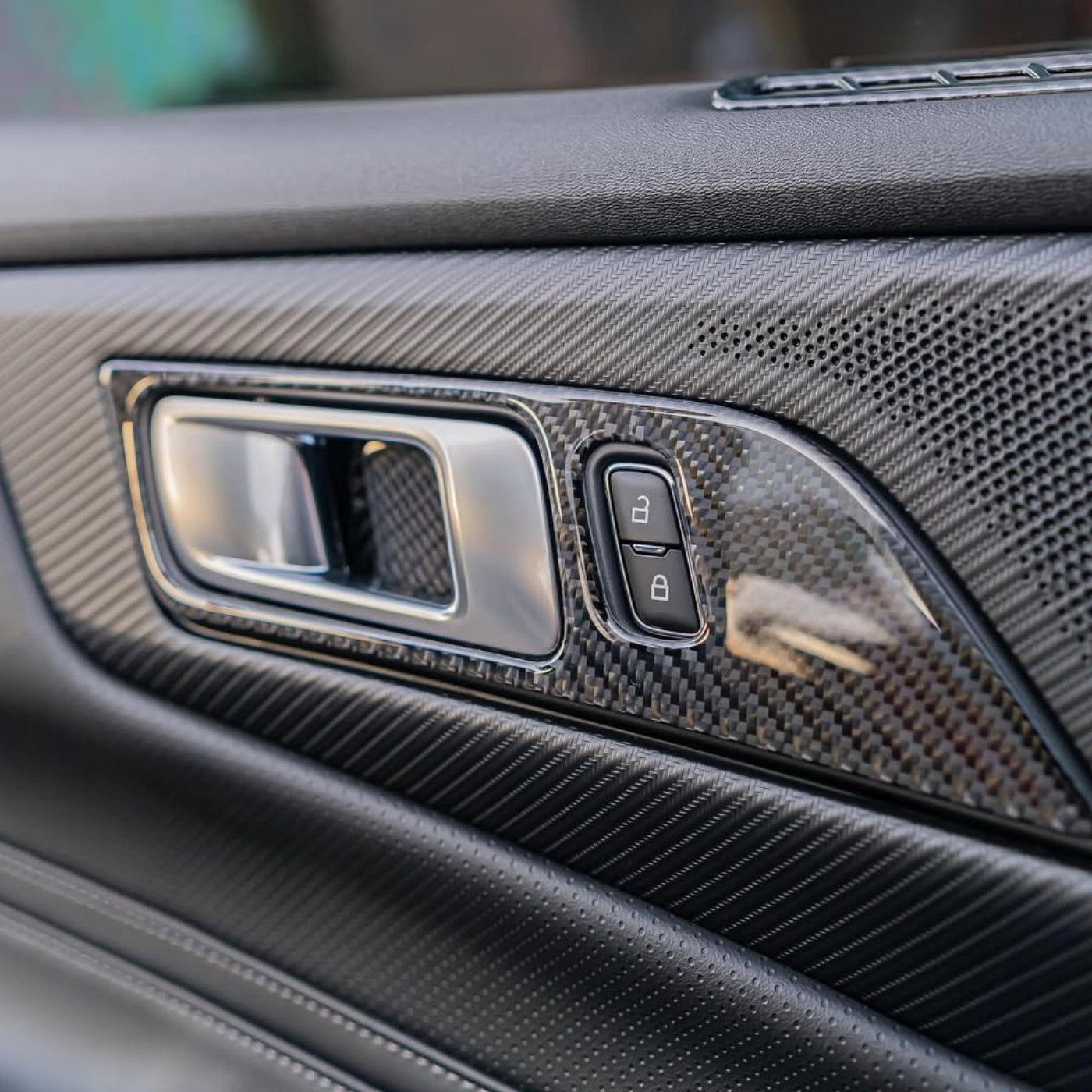 2024+ Ford Mustang Carbon Fiber Interior Door Handle Overlays
