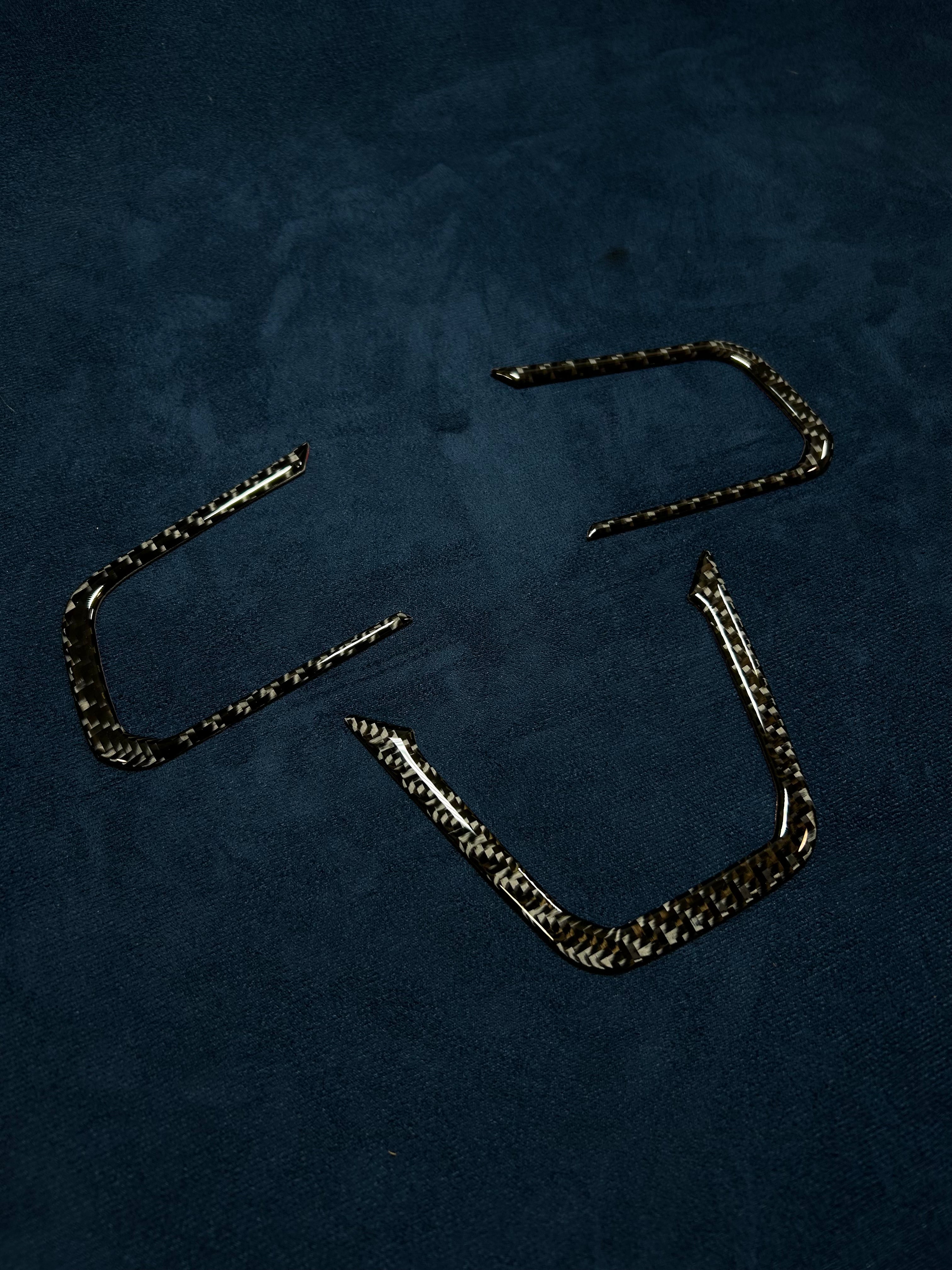 2024+ Mustang Carbon Fiber Steering Wheel Trim