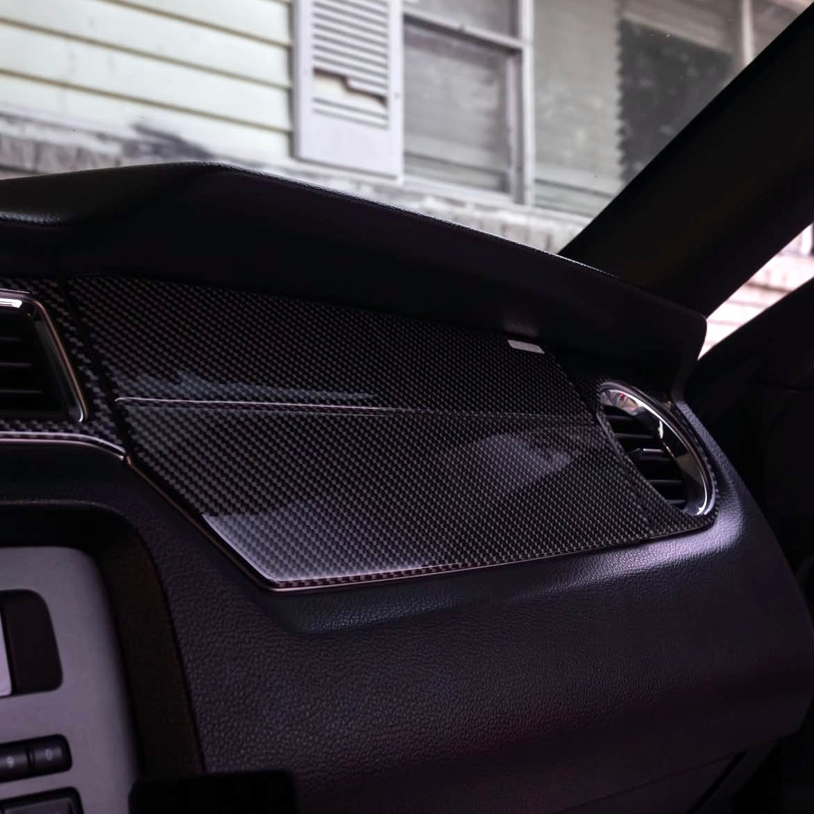 2010-2014 Mustang S197 Carbon Fiber Dashboard Kit